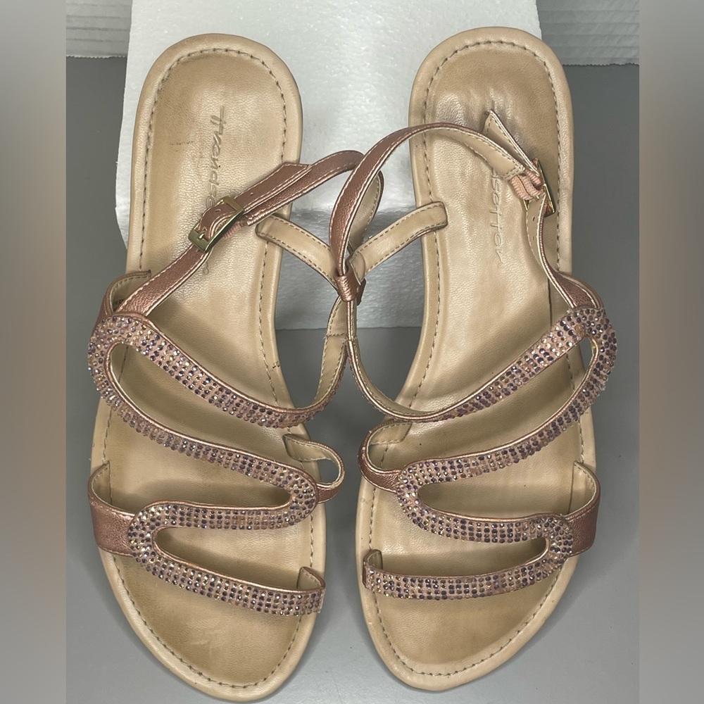 Trendsetter women’s flat sandals, size 8, rose gold, pre-loved